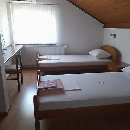 Vendégház Mir
